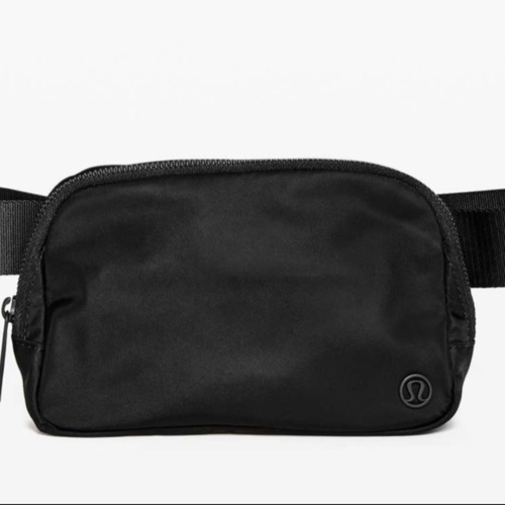 Lululemon Belt Bag- Black